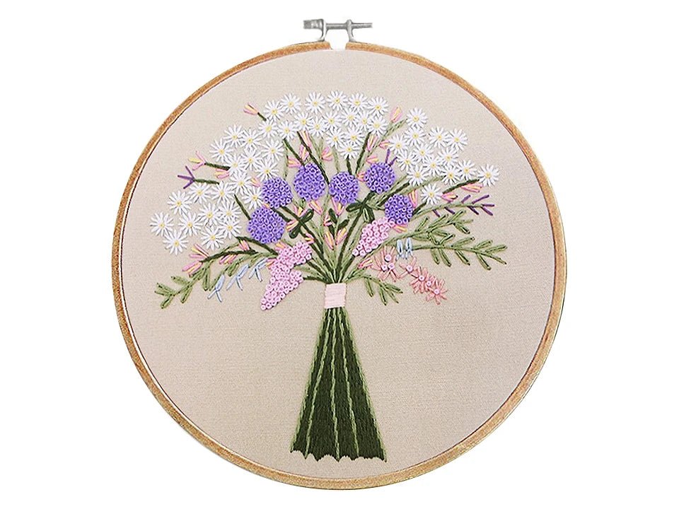 Attēls ar Izšūšanas komplekts - ziedu pušķis – pieejams Šarlotes audumi