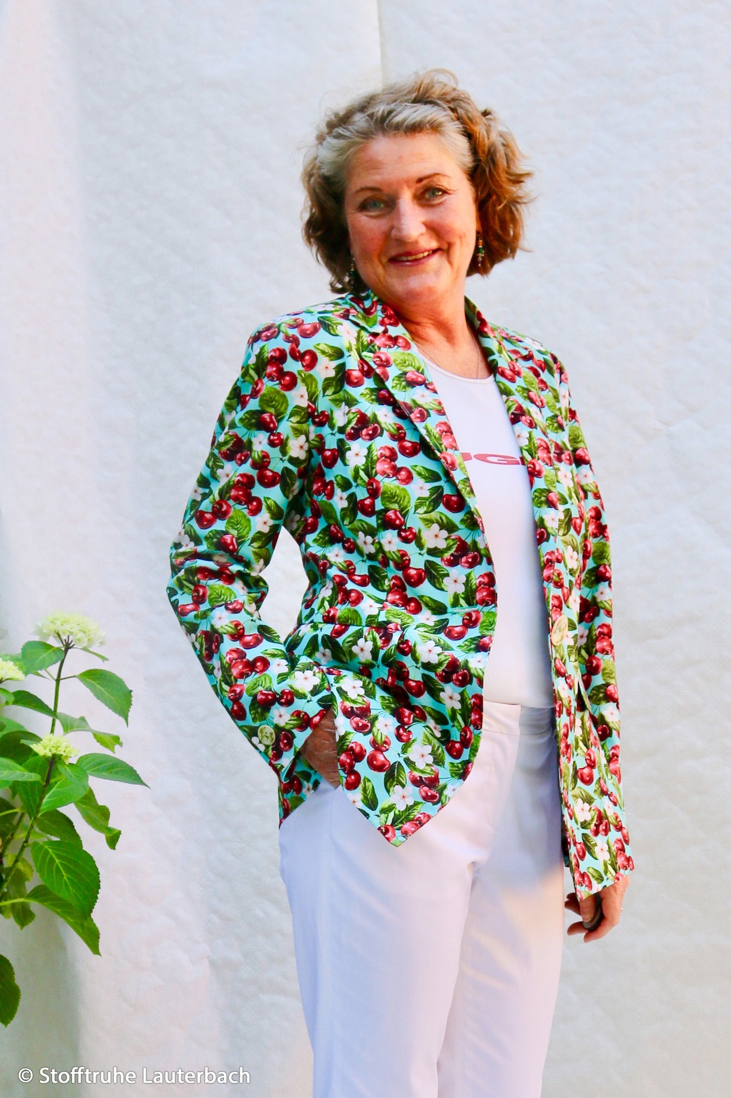 Attēls ar Kanvas audums - ķirši 200 g/m² – pieejams Šarlotes audumi