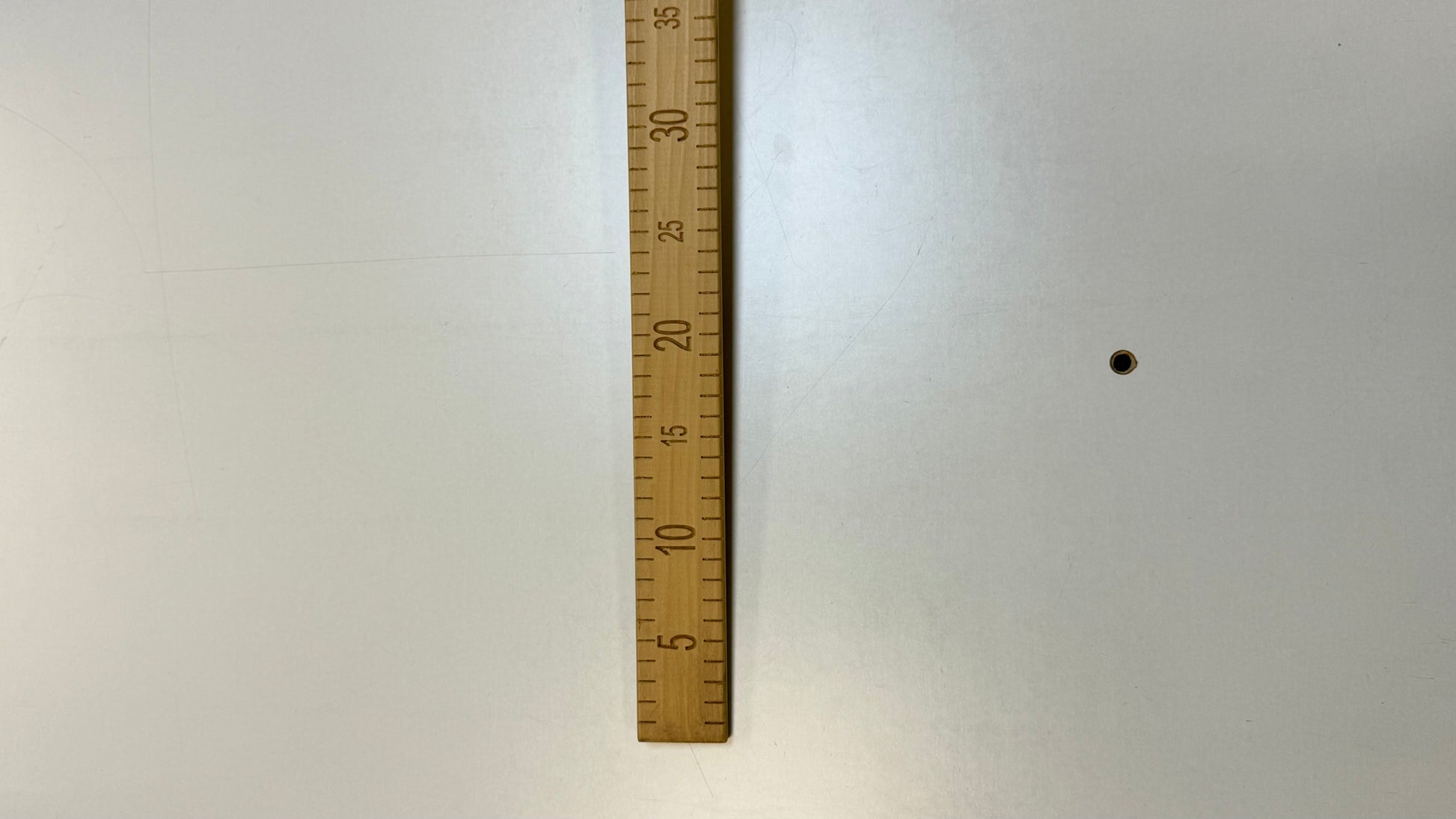 Attēls ar Koka lineāls 100cm – pieejams Šarlotes audumi