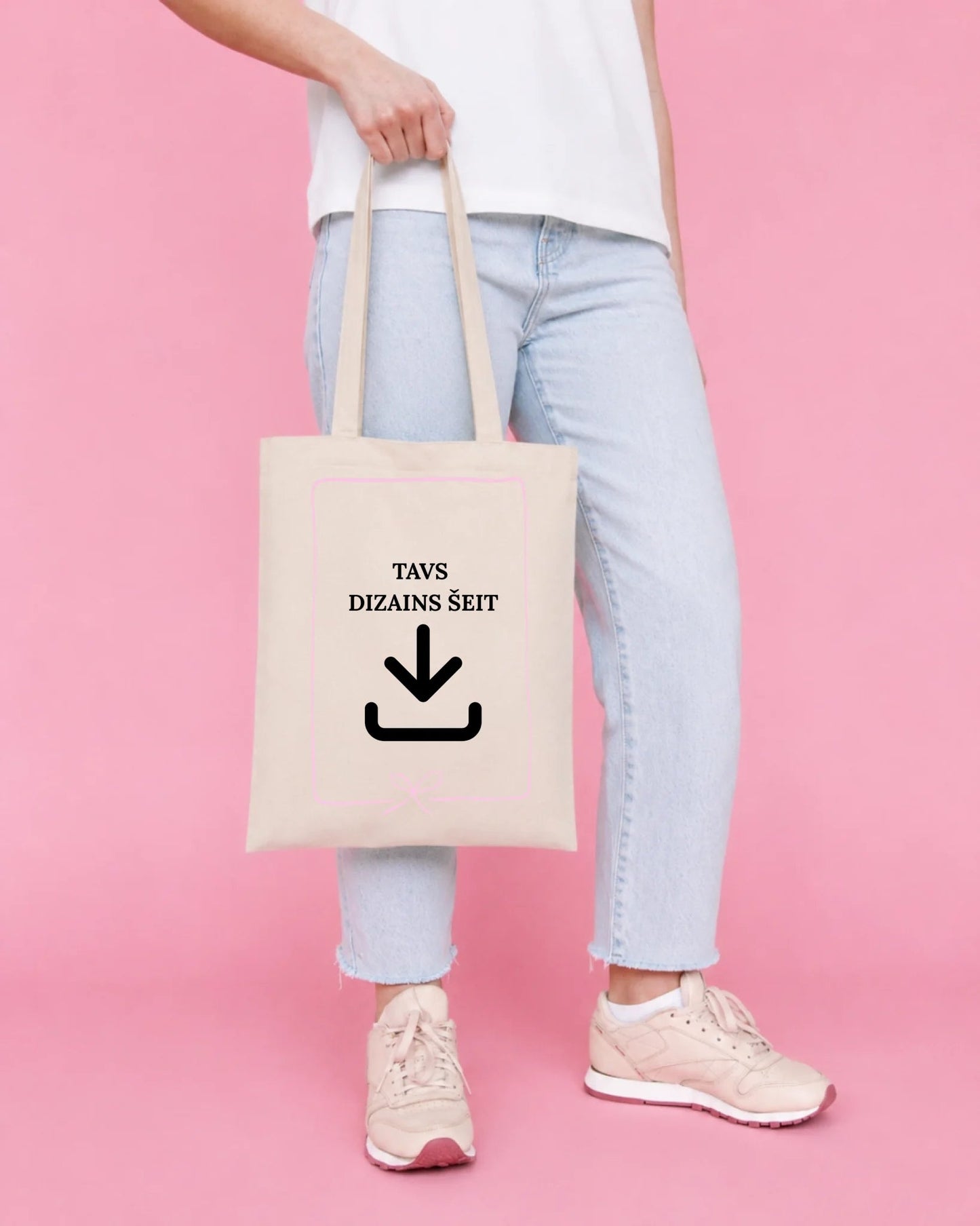 Image d’un sac en tissu coton avec votre impression – disponible en ligne chez Šarlotes audumi