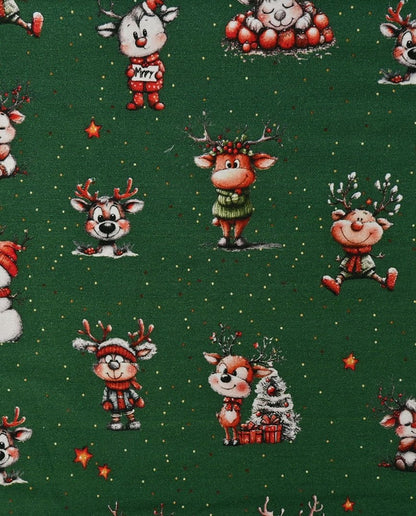 Image de maille en coton avec des cerfs attendant Noël – disponible en ligne chez Šarlotes audumi