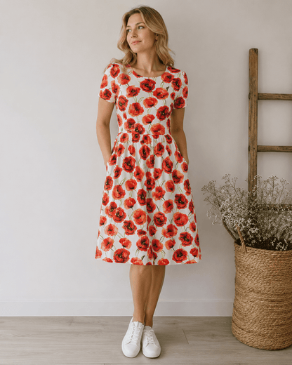 Image of cotton knit fabric - poppies 210 g/m² – available online at Šarlotes audumi