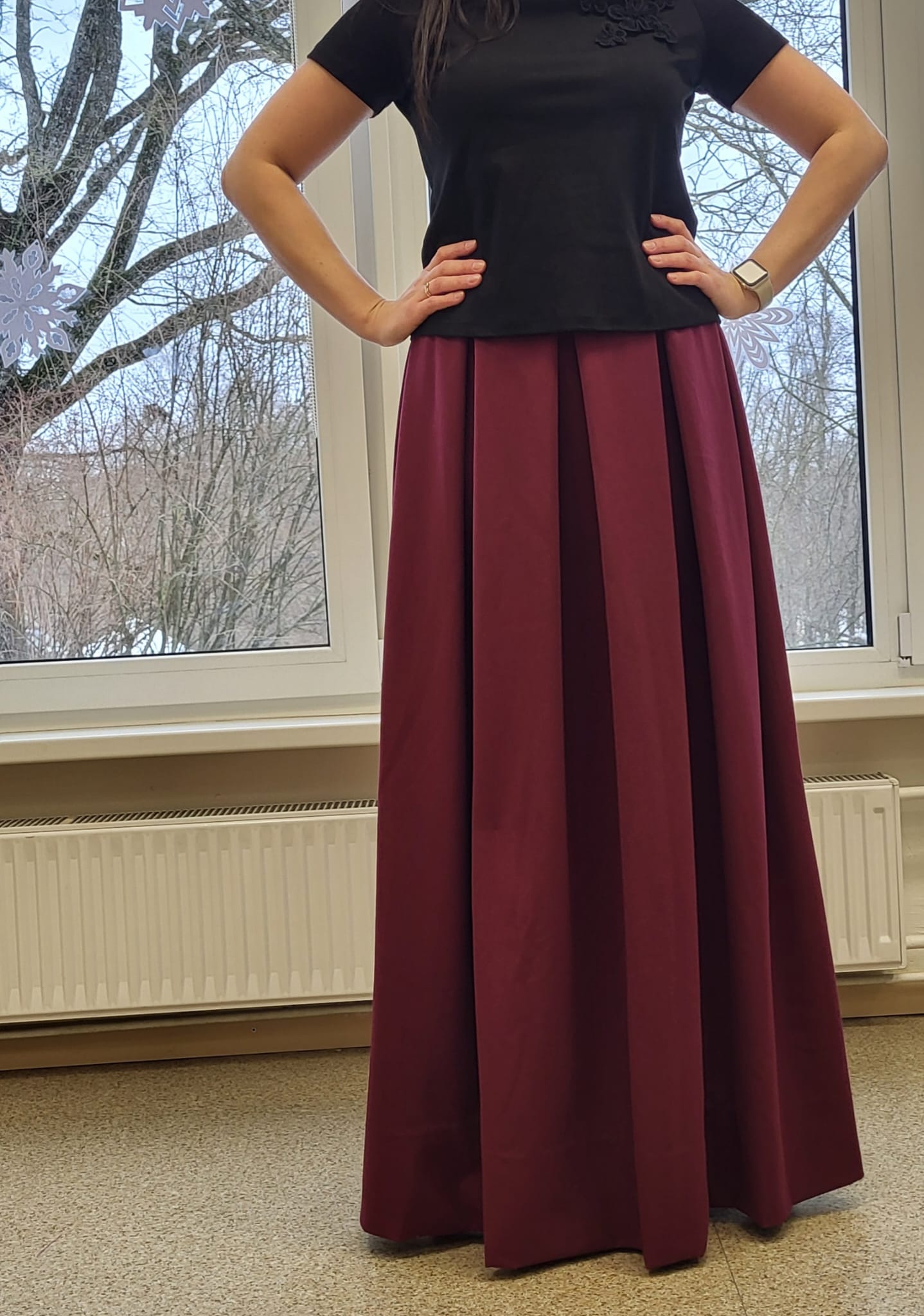 Attēls ar Kostīmaudums ar elastānu - bordo 275 g/m² – pieejams Šarlotes audumi