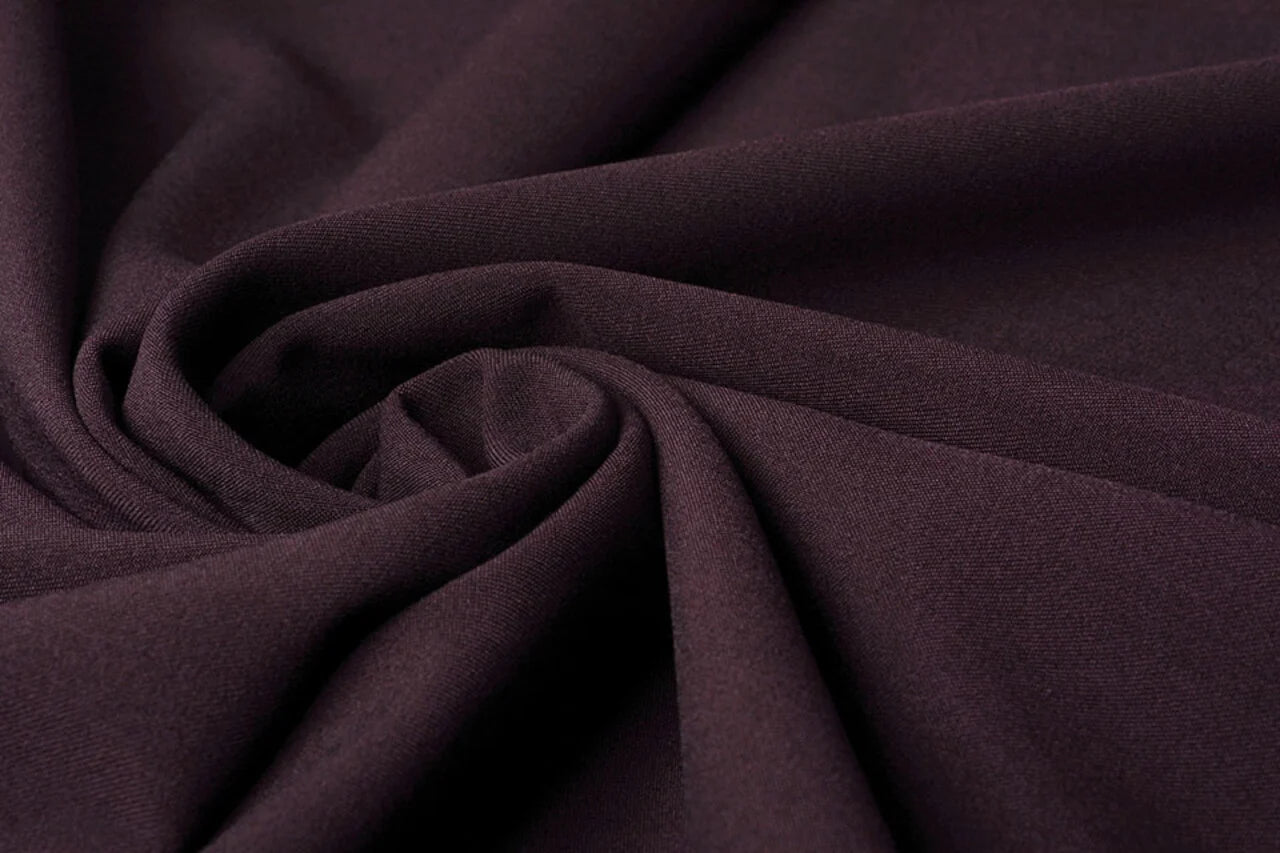 Attēls ar Kostīmaudums ar elastānu - violets 275 g/m² – pieejams Šarlotes audumi