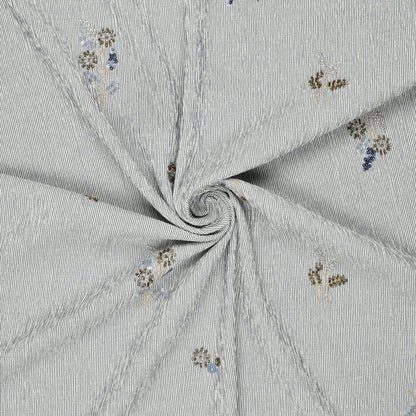 Image du tissu pour chemise avec élasthanne - rayé bleu à perles brodées 135 g/m² – disponible chez Šarlotes audumi