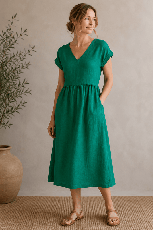 Image of linen fabric, grass green, 260 g/m² – available online at Šarlotes audumi