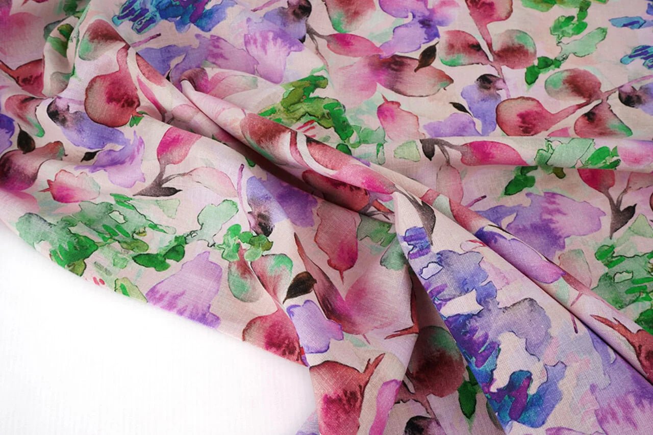 Attēls ar Lina un kokvilnas audums ar ziedu rakstu 170 g/m² – pieejams Šarlotes audumi