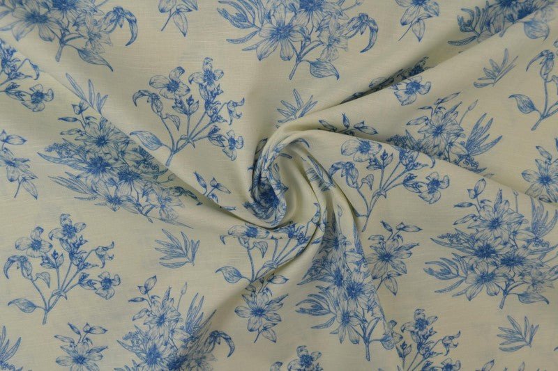 Image de lin et coton - fleurs bleues 170 g/m² – disponible chez Šarlotes audumi