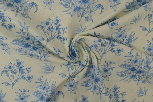 Image de lin et coton - fleurs bleues 170 g/m² – disponible chez Šarlotes audumi