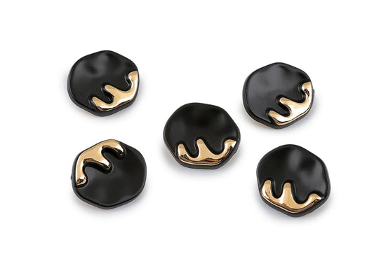 Image de boutons métalliques à pied noirs avec accent, 23 mm – disponible chez Šarlotes audumi