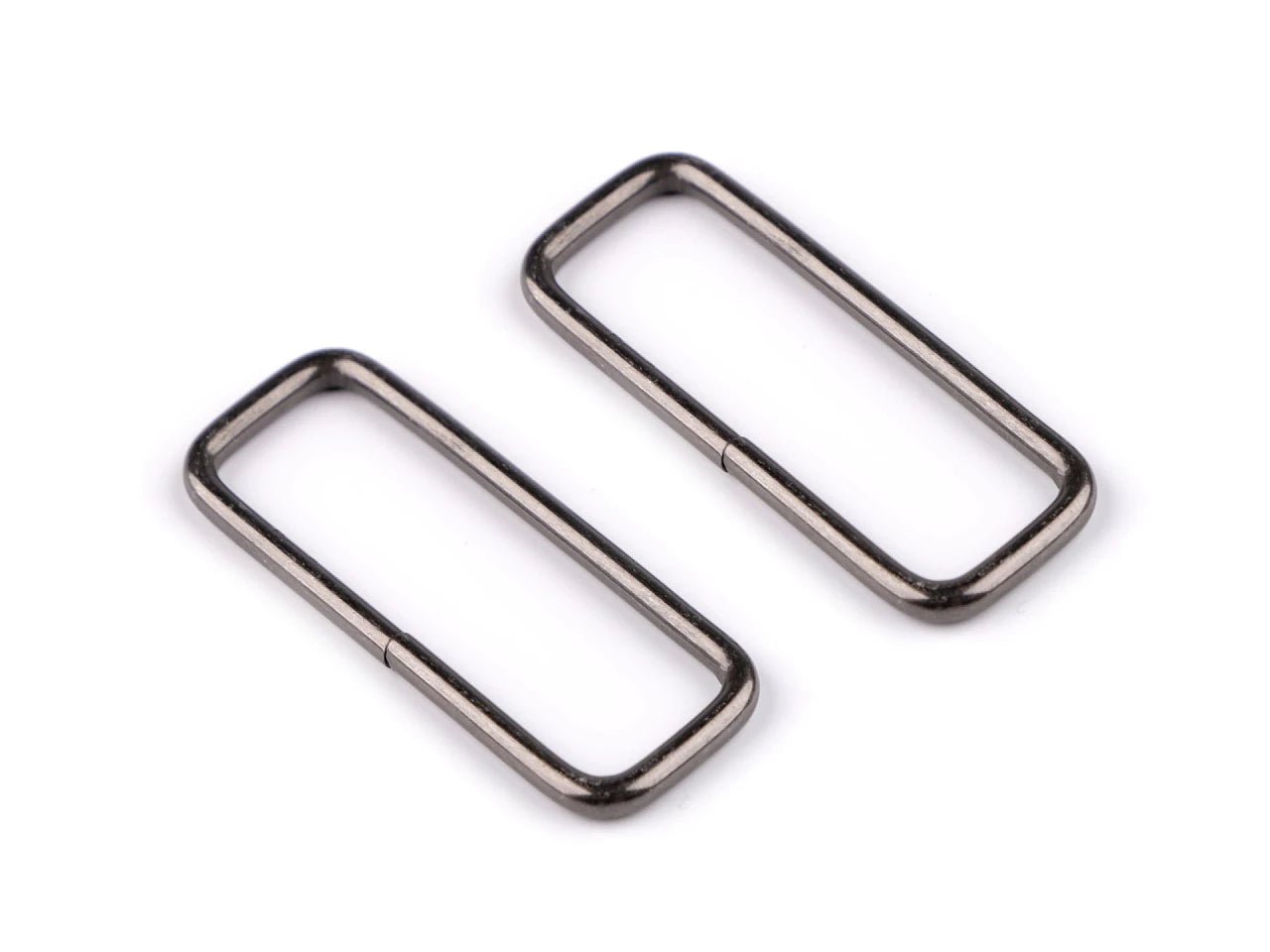 Image de rectangle en métal 50 mm – quincaillerie pour sacs et sangles – disponible chez Šarlotes audumi