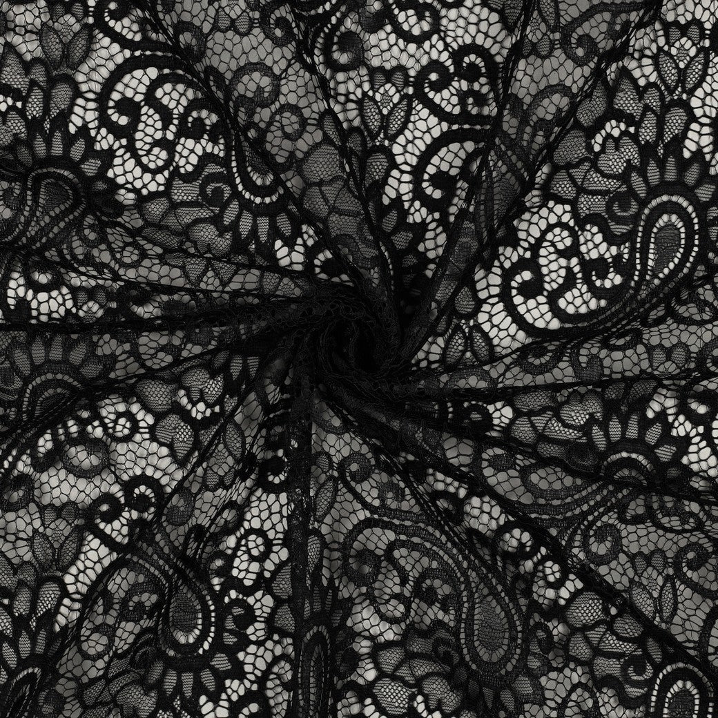 Image de tissu en dentelle noir 130 g/m² – disponible chez Šarlotes audumi