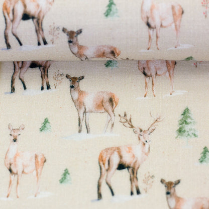 Image de mousseline - faon et sapin 130 g/m² – disponible chez Šarlotes audumi