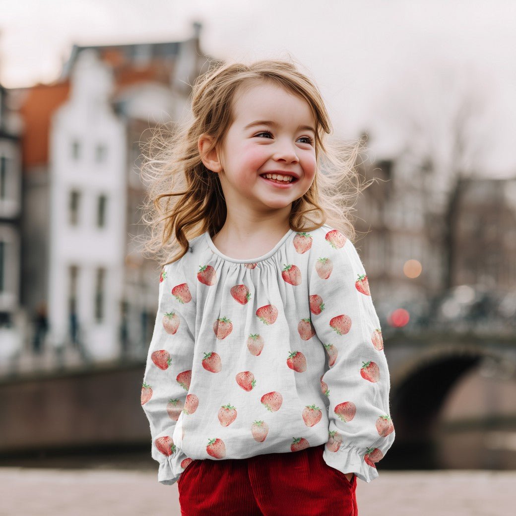 Attēls ar Muslīns - zemenes 120 g/m² – pieejams Šarlotes audumi