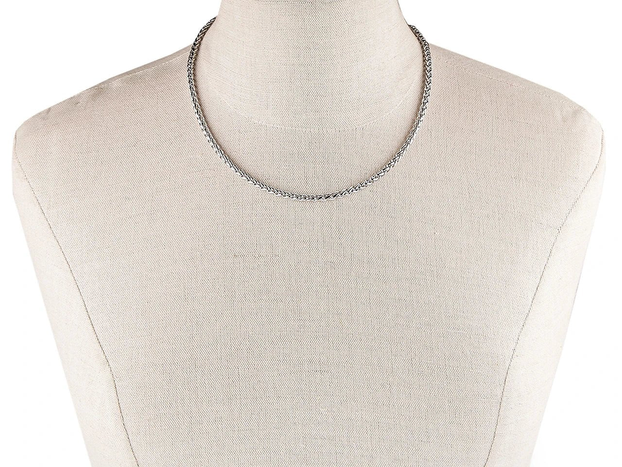 Attēls ar Nerūsējošā tērauda ķēdīte — sudraba krāsa 45 cm – pieejams Šarlotes audumi