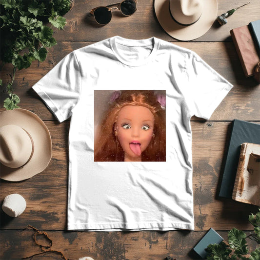 Bild von T-Shirt aus Bio-Baumwolle mit Meme-Design – online erhältlich bei Šarlotes audumi