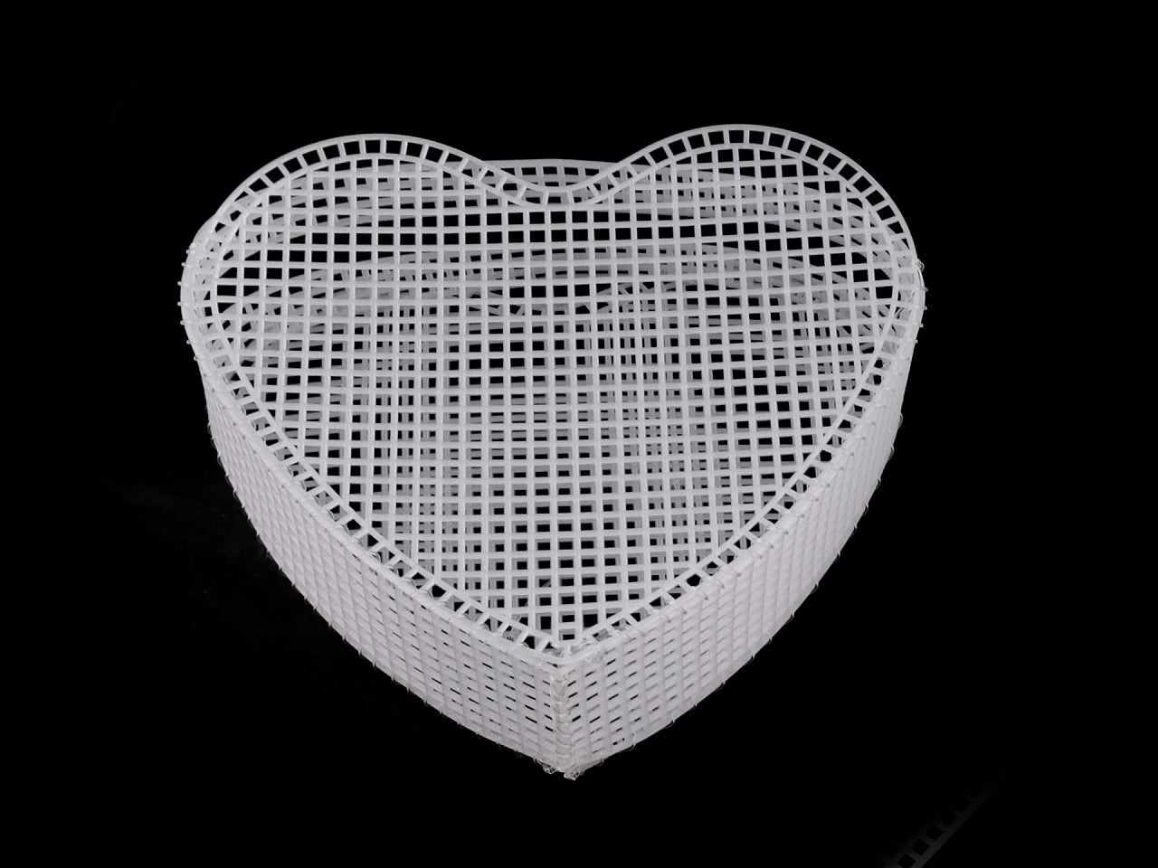 Image avec toile plastique pour sac à main en forme de cœur – disponible chez Tissus de Charlotte