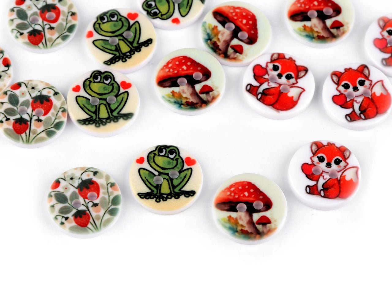 Attēls ar Pogas ar zīmējumiem Ø 15,5 mm – pieejams Šarlotes audumi