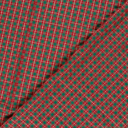Premium 100% cotton fabric in Scottish tartan with gold accents, 120 g/m² – available online at Šarlotes audumi