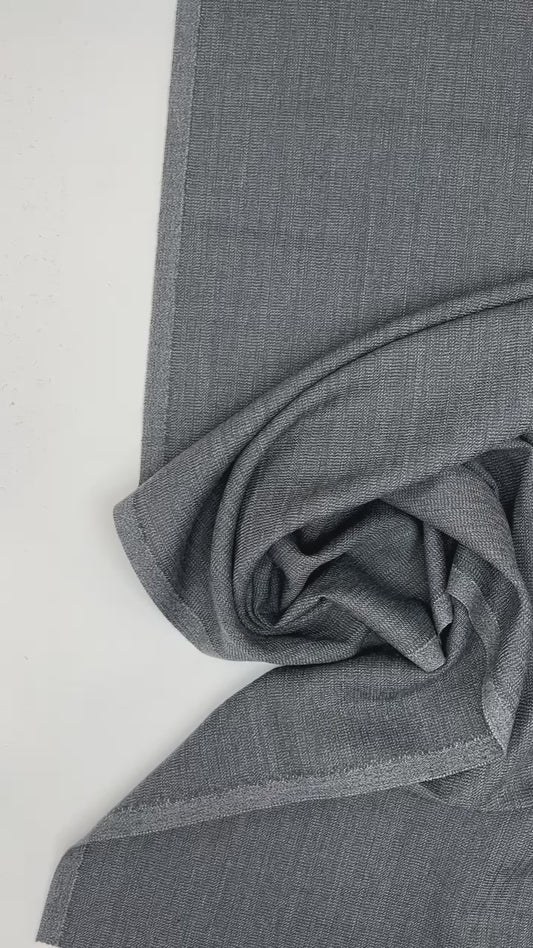 Italian suit fabric | 53% wool | 45% polyamide | 2% elastane | 215 g/m² | 156 cm | Grey