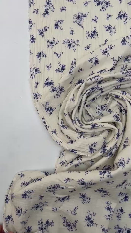 French cotton muslin fabric – white with blue flowers | 100% cotton | 160 g/m² | 145 cm