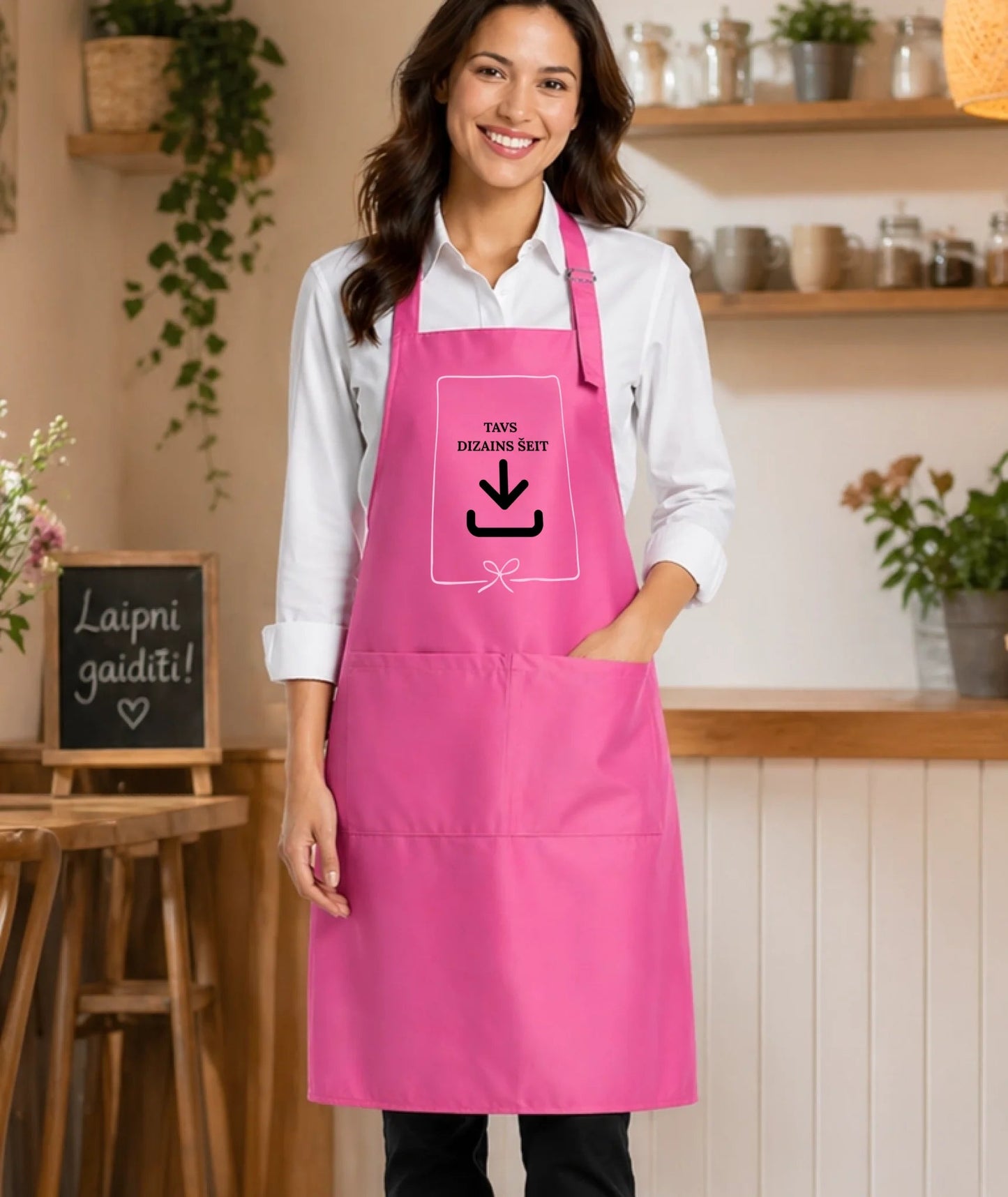 Image d’un tablier avec votre motif - rose – disponible chez Šarlotes audumi
