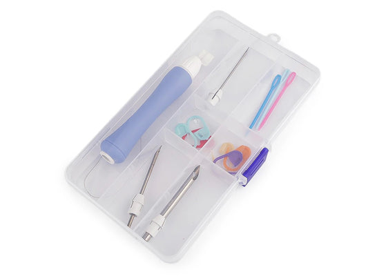 Bild mit Punch-Needle-Sticknadelsatz mit Zubehör in der Box – online erhältlich bei Šarlotes audumi