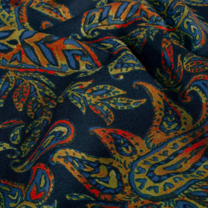 Image de tissu en maille Punto di Roma à motif coloré 275 g/m² – disponible chez Šarlotes audumi