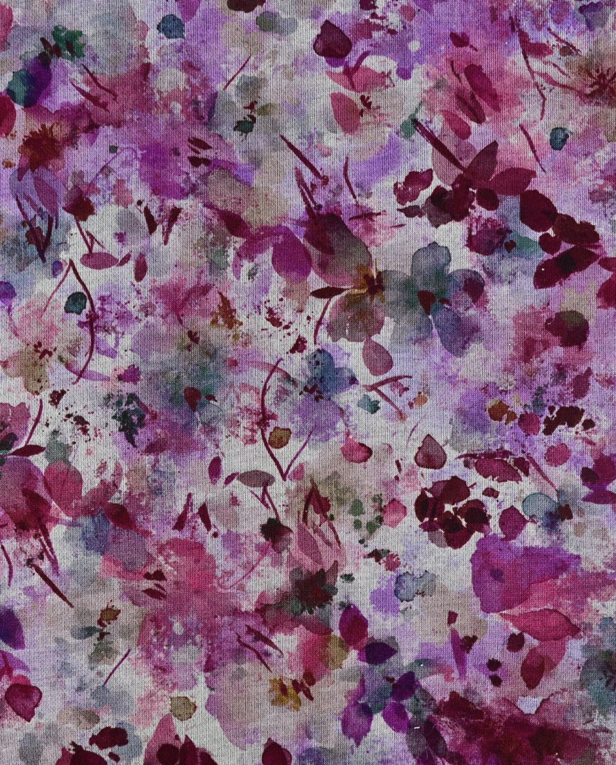 Attēls ar Punto di Roma trikotāžas audums - lillā un rozā ziedi 240 g/m² – pieejams Šarlotes audumi