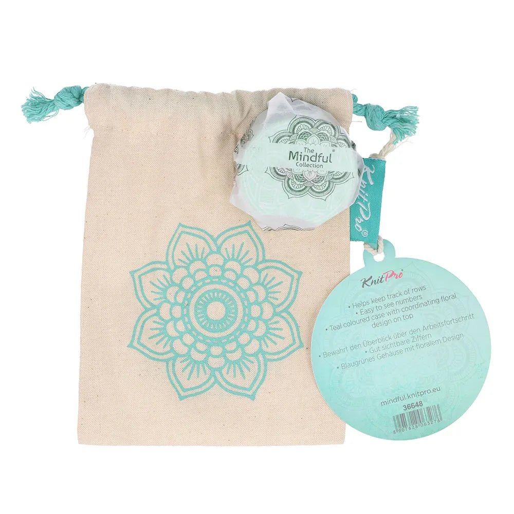 Image du compteur de rangs KnitPro Mindful dans une jolie pochette – disponible chez Šarlotes audumi