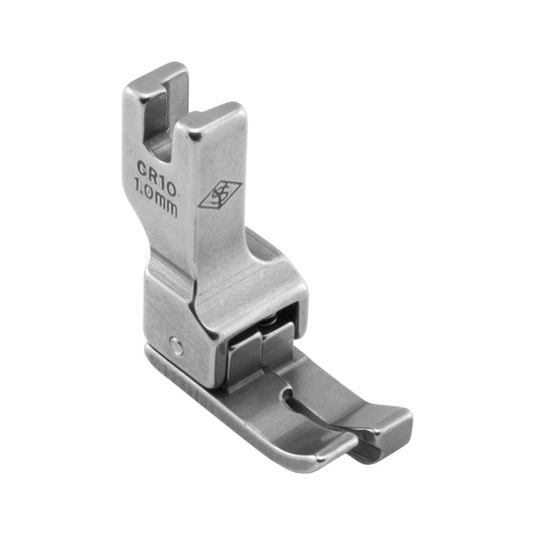 Image d’un pied-de-biche pour machine à coudre industrielle - compensé droit, 1,0 mm – disponible chez Šarlotes audumi