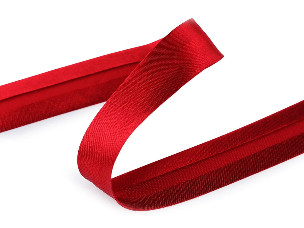 Bild von Satin-Schrägband 20 mm – online erhältlich bei Šarlotes audumi