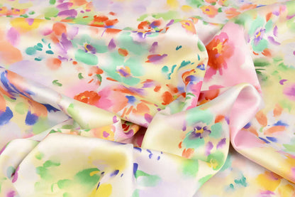 Satin avec élasthanne - motif aux couleurs printanières 80 g/m²
