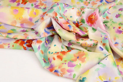 Satin avec élasthanne - motif printanier coloré 80 g/m²