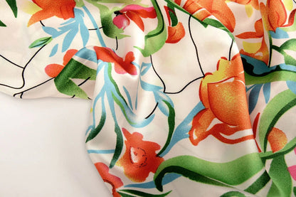 Satin avec élasthanne - tulipes 80 g/m²