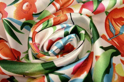 Satin avec élasthanne - tulipes 80 g/m²