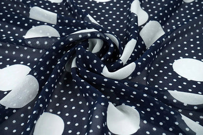 Chiffon à pois sur fond bleu foncé | 150 cm | 65 g/m²