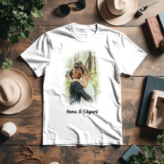 Bild mit T-Shirt-Aufdruck mit Motiv – online erhältlich bei Šarlotes audumi