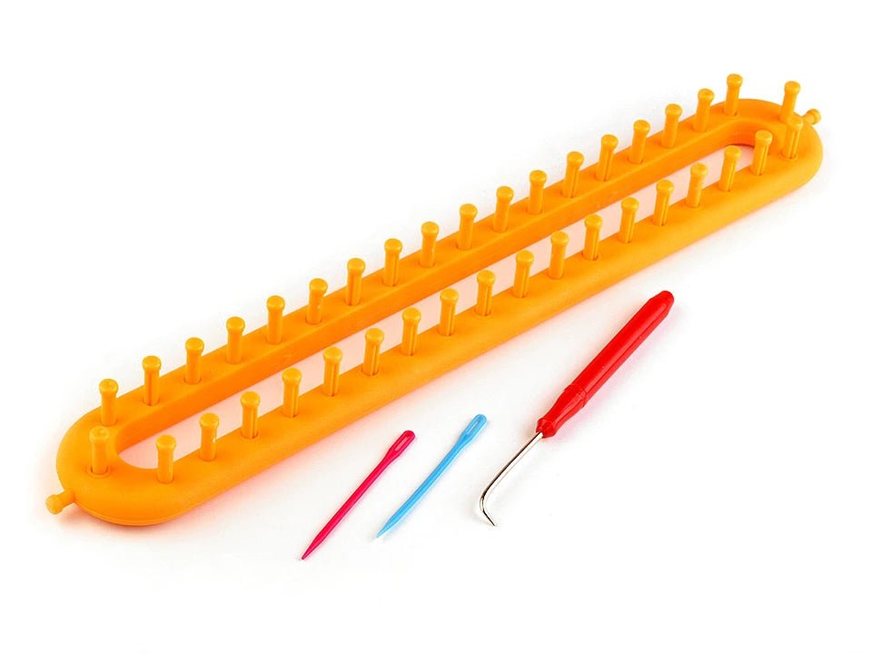 Image du kit de cadre Tapošanas (Knitting Loom) pour écharpes et bonnets – 5.2x36 cm – disponible chez Šarlotes audumi