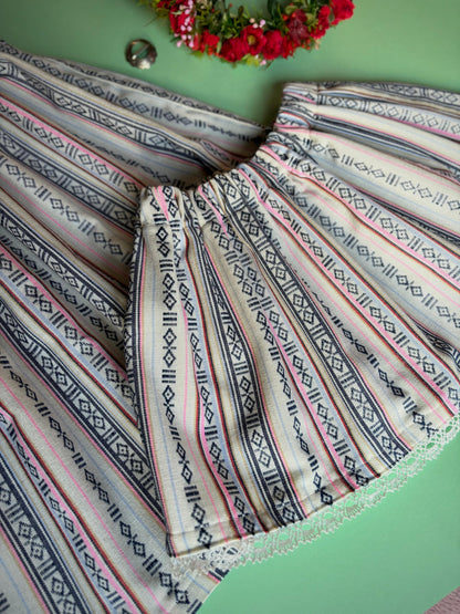Tissu à motifs traditionnels - tons clairs 200 g/m²