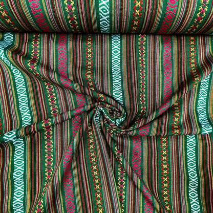 Tissu à motif traditionnel vert
