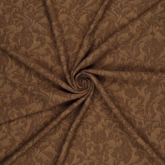 Image du tissu en viscose marron à motif élégant – disponible en ligne chez Šarlotes audumi