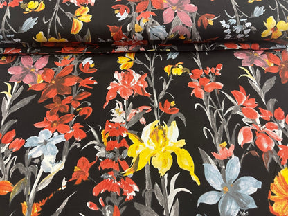 100 % tissu en coton - fleurs roses sur fond sombre 125 g/m²