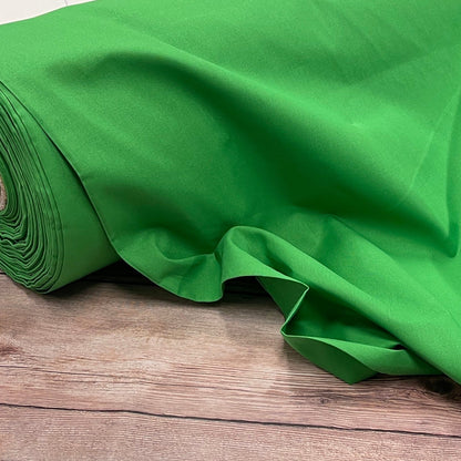 Tissu 100 % coton vert gazon 220 cm 146 g/m²