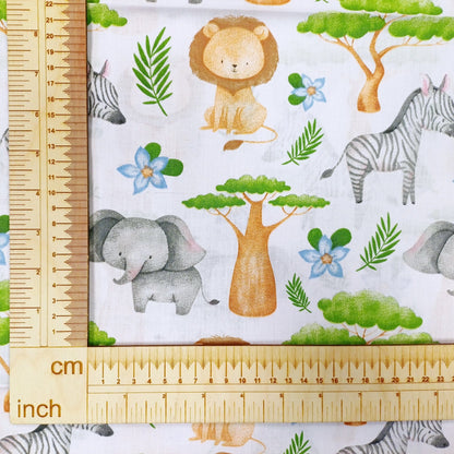 Tissu 100 % coton - animaux et arbre baobab 130 g/m²
